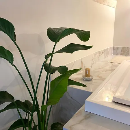 Bed and Breakfast Avril Νότσι