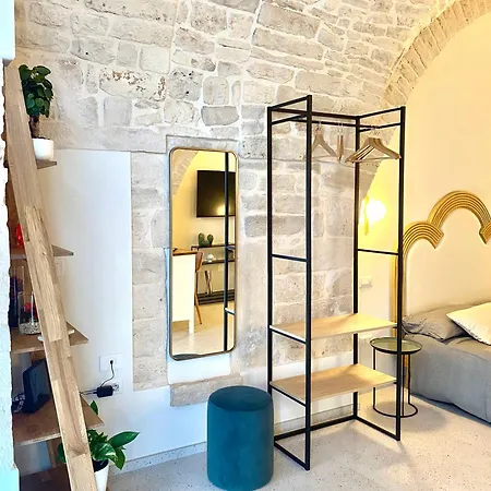 Avril Bed and Breakfast Νότσι