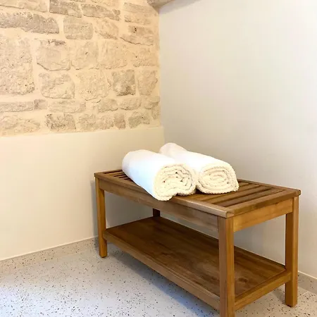 Bed and Breakfast Avril 4*