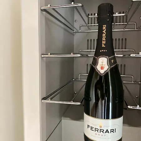 Avril Bed and Breakfast 4*