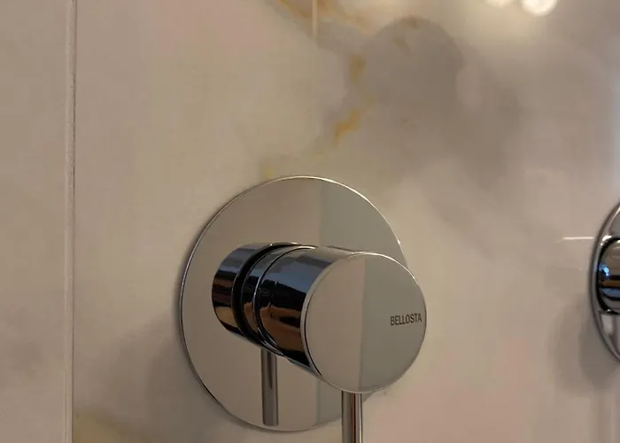 Avril Nocleg ze śniadaniem Noci